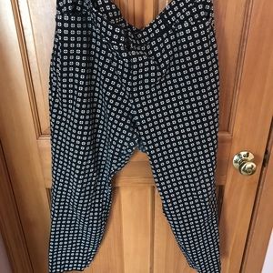Flower pattern pixie pants